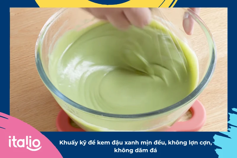 Làm kem đậu xanh không cần máy, thành phẩm mịn dẻo 3 Khuấy đều hỗn hợp kem đậu xanh